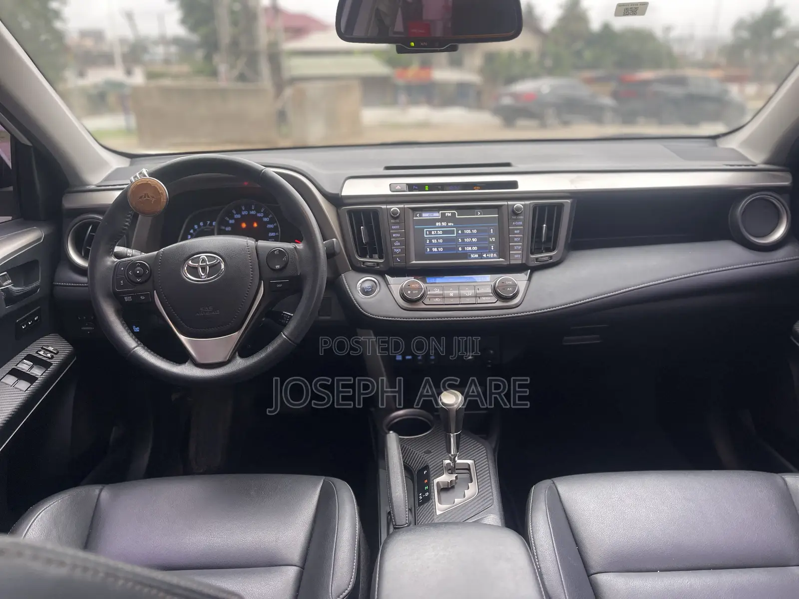 Toyota RAV4 Limited 4dr SUV (2.5L 4cyl 6A) 2014 White