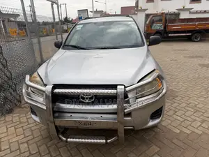 Toyota RAV4 2012 Silver