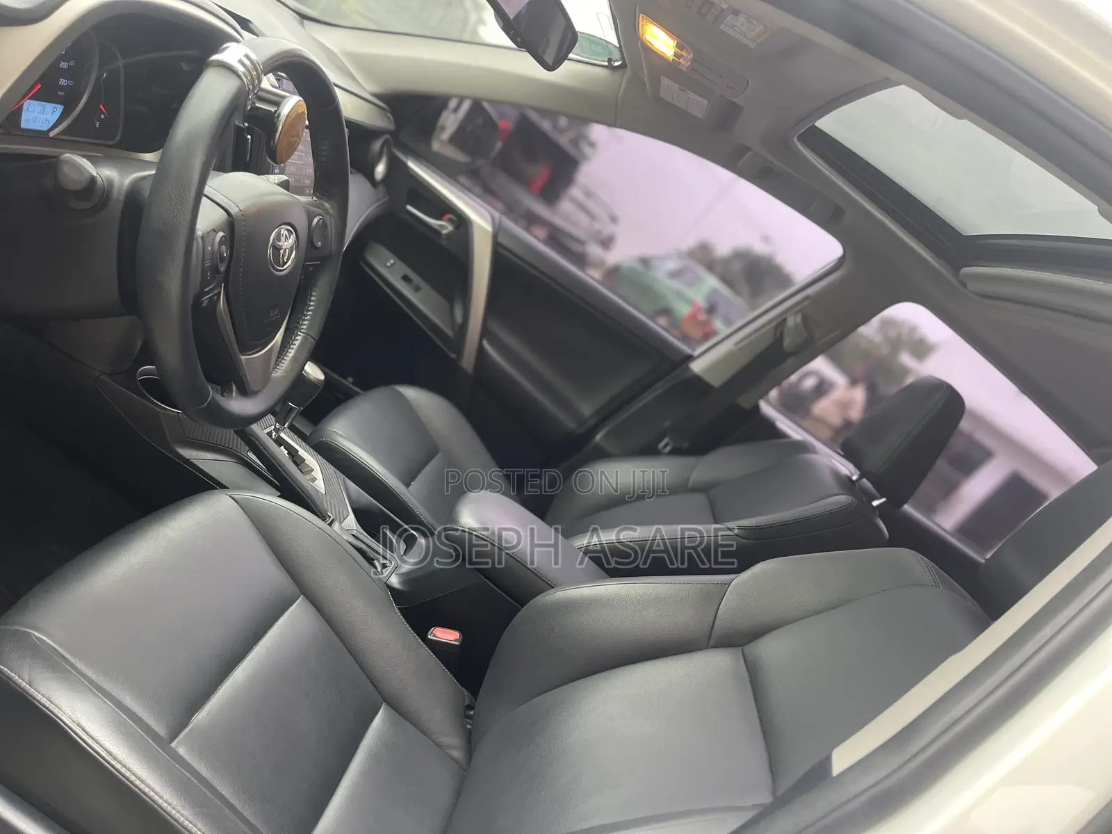 Toyota RAV4 Limited 4dr SUV (2.5L 4cyl 6A) 2014 White