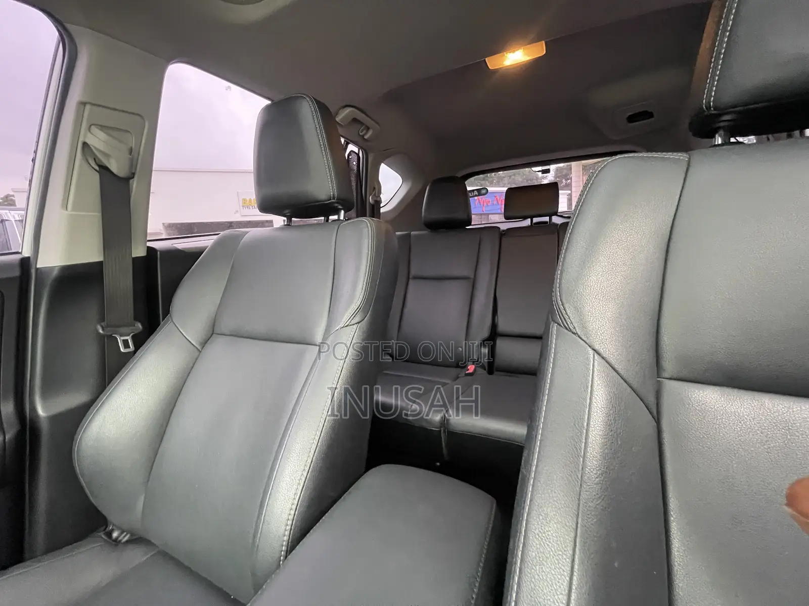 Toyota RAV4 Limited 4dr SUV AWD (2.5L 4cyl 6A) 2014 White