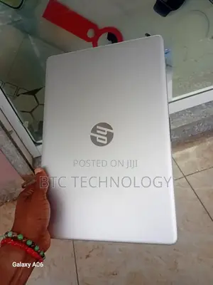 Laptop HP Envy 15-ep0xxx 8GB AMD SSD 512GB