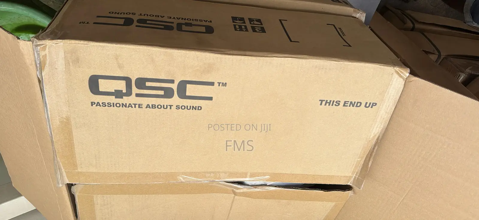 QSC CMX 2000Va Professional Power Amplifier - Brand New