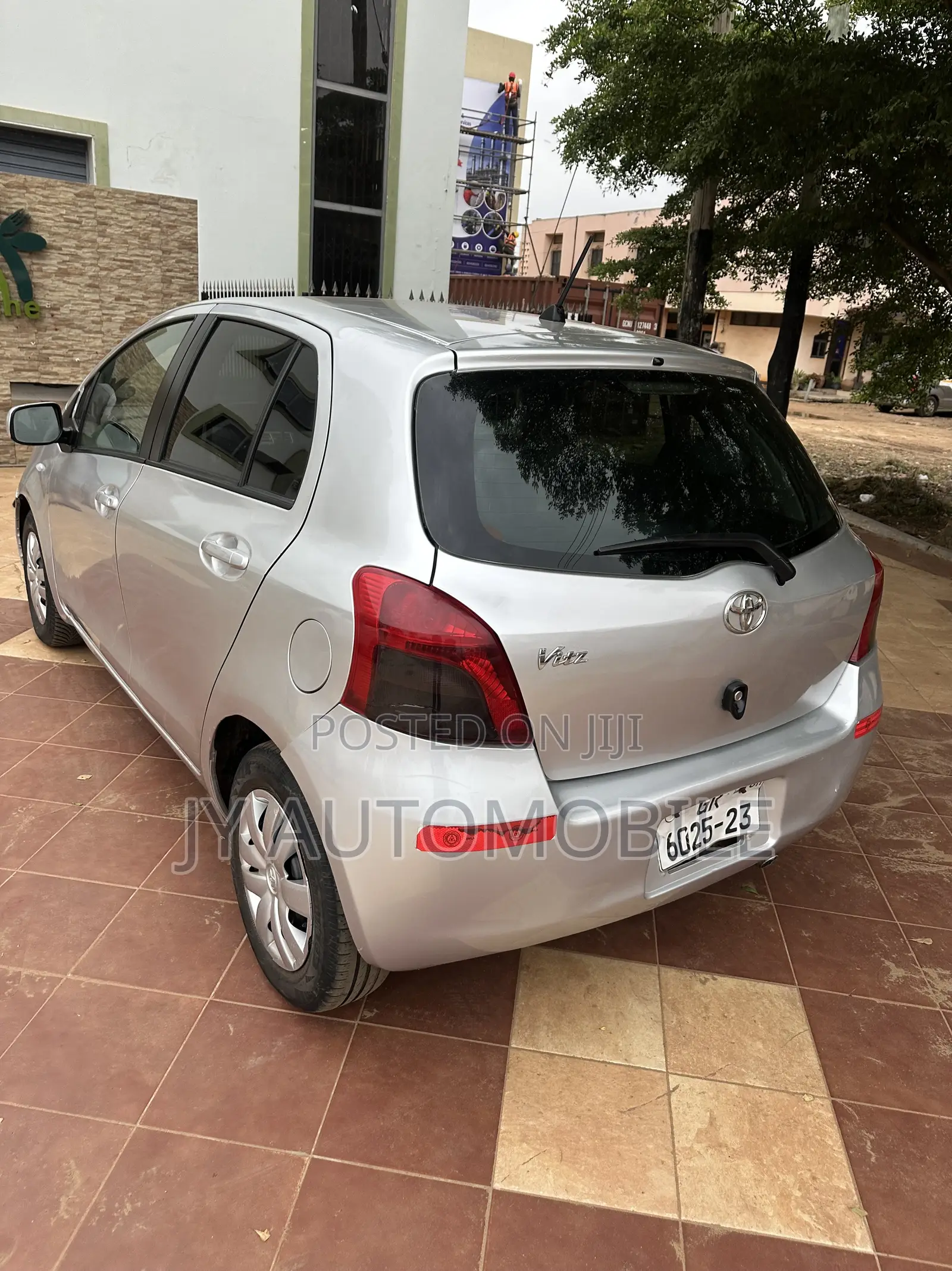Toyota Corolla 2010 Silver