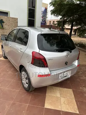 Toyota Corolla 2010 Silver