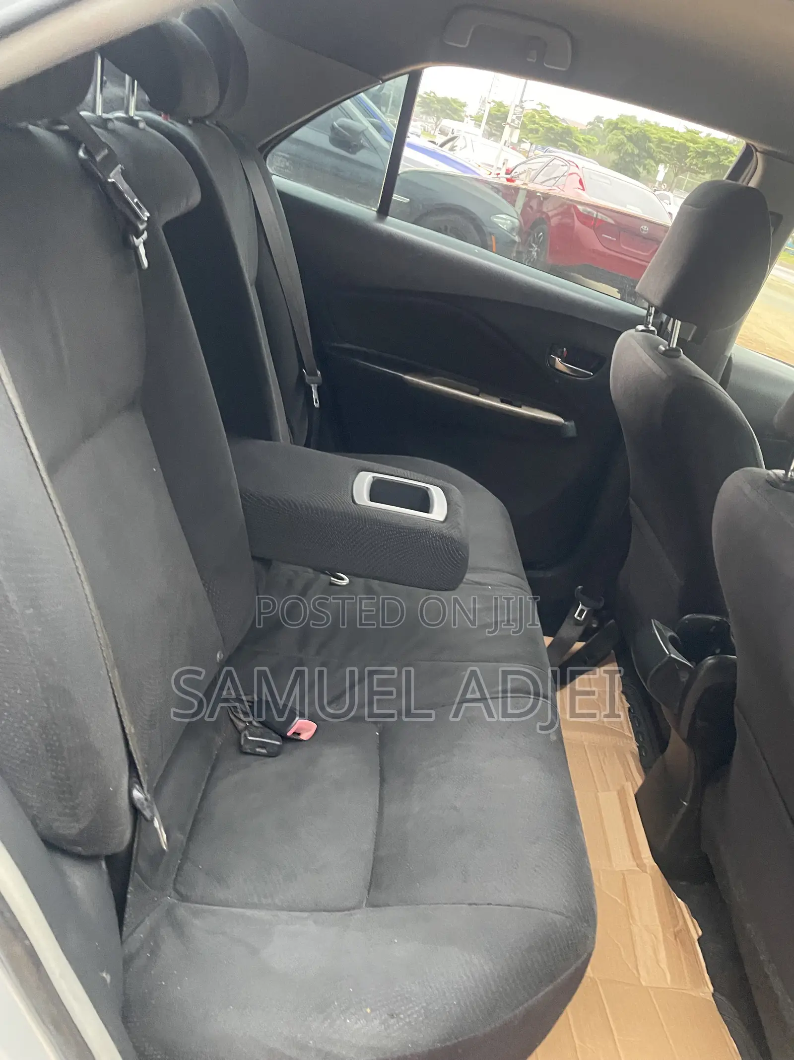Toyota Yaris 2012 Silver
