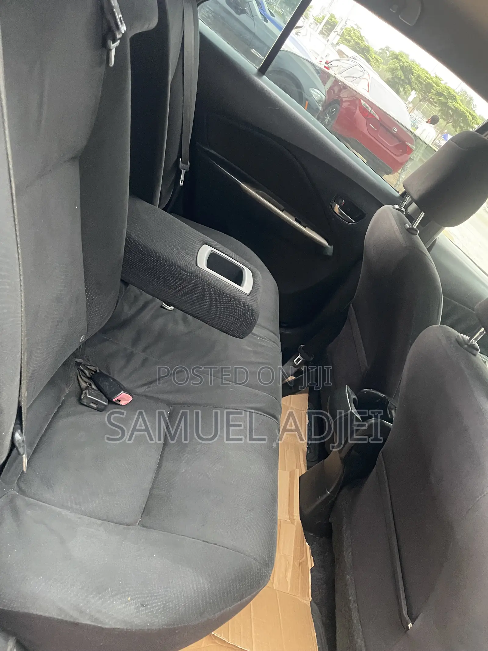 Toyota Yaris 2012 Silver