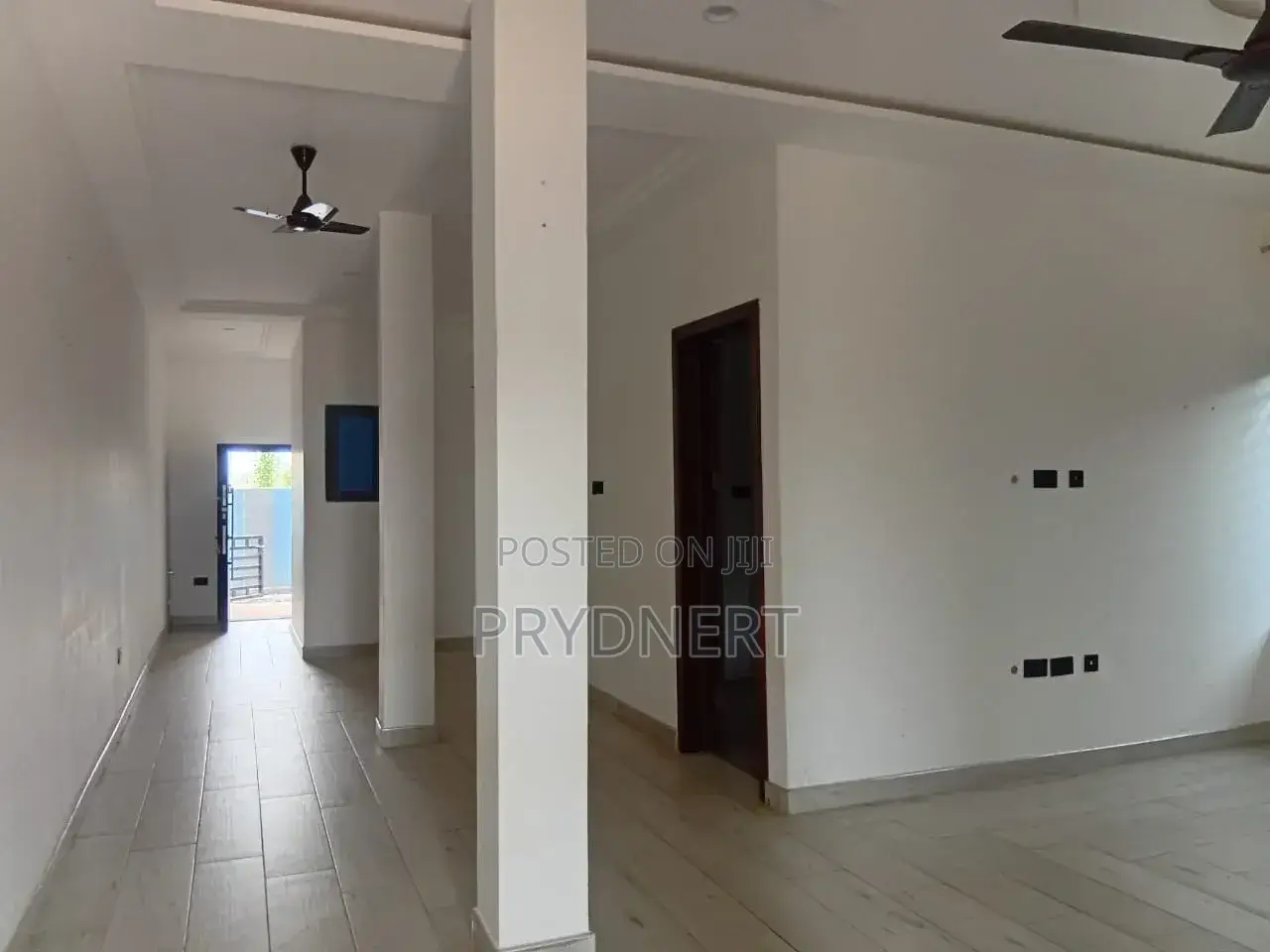 2bdrm Apartment in Dps, Tema Metropolitan for rent