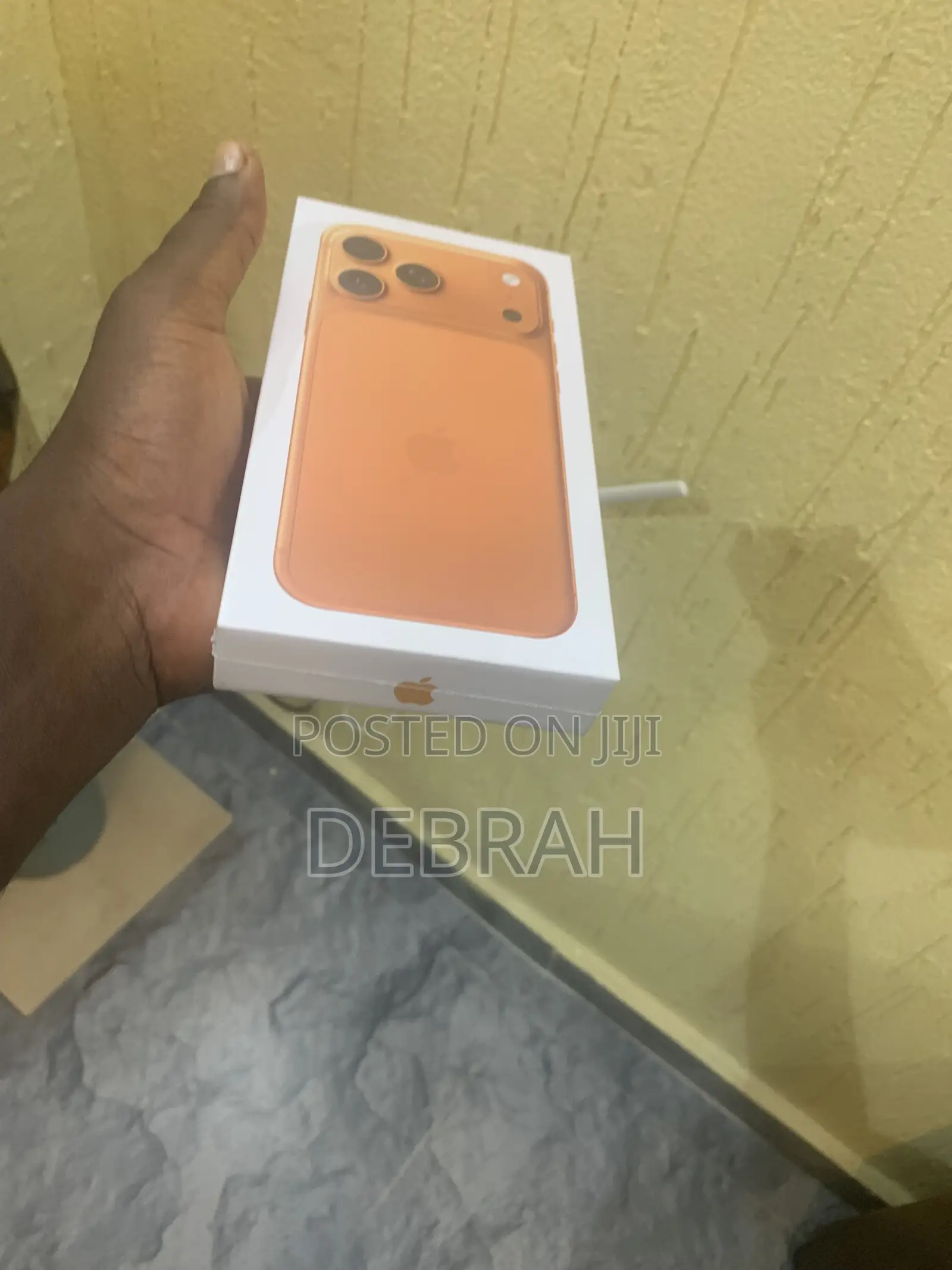 New Apple iPhone 17 Pro Max 1 TB Orange