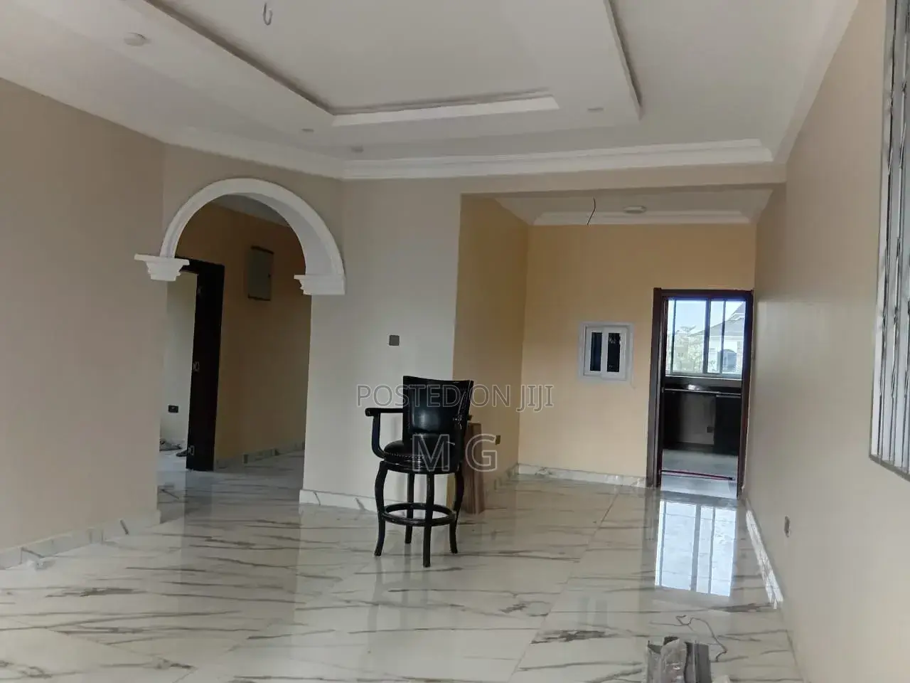 2bdrm Apartment in Dps, Tema Metropolitan for rent