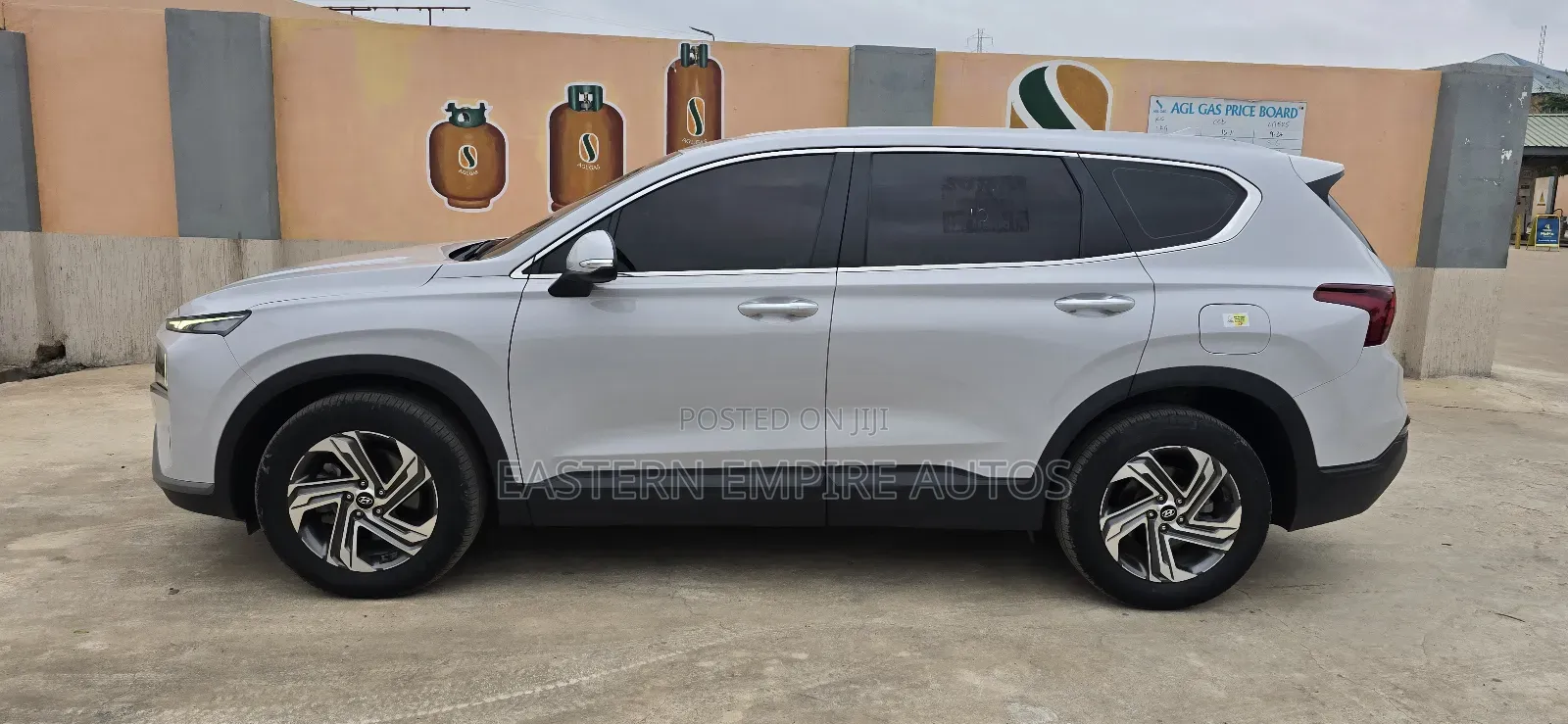 Hyundai Santa Fe Limited 2022 White