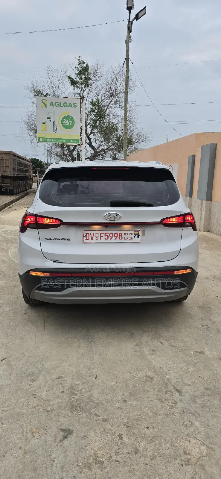 Hyundai Santa Fe Limited 2022 White