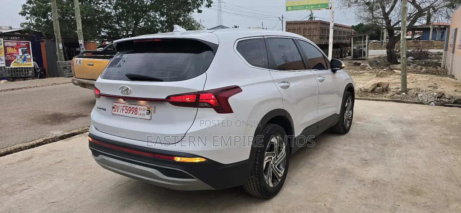 Hyundai Santa Fe Limited 2022 White