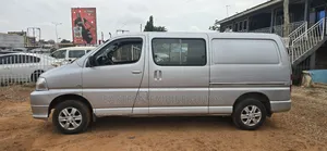 Toyota HiAce 2010 Silver
