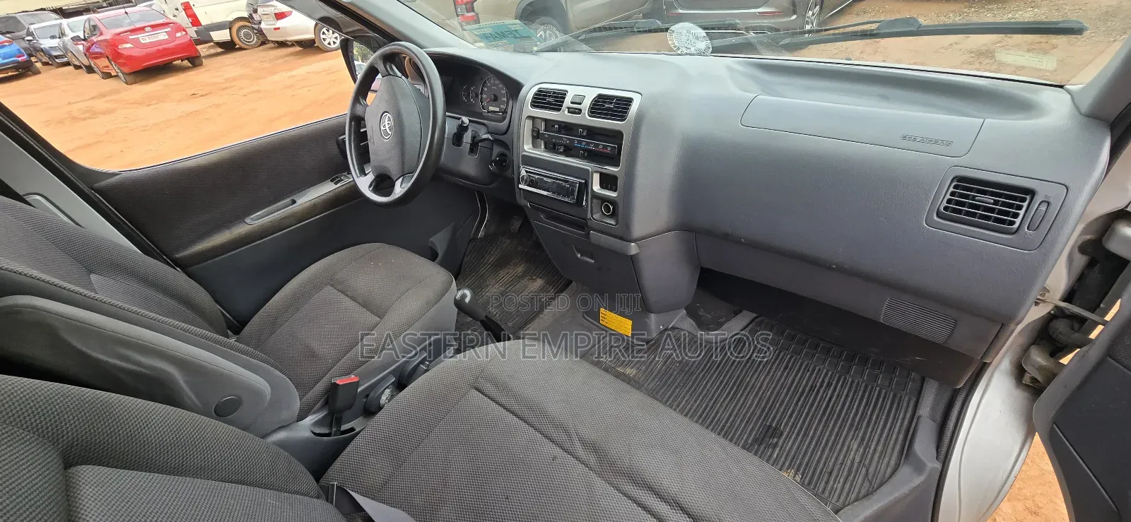 Toyota HiAce 2010 Silver