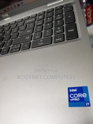 Laptop Dell Latitude 5520 16GB Intel Core i7 SSD 256GB