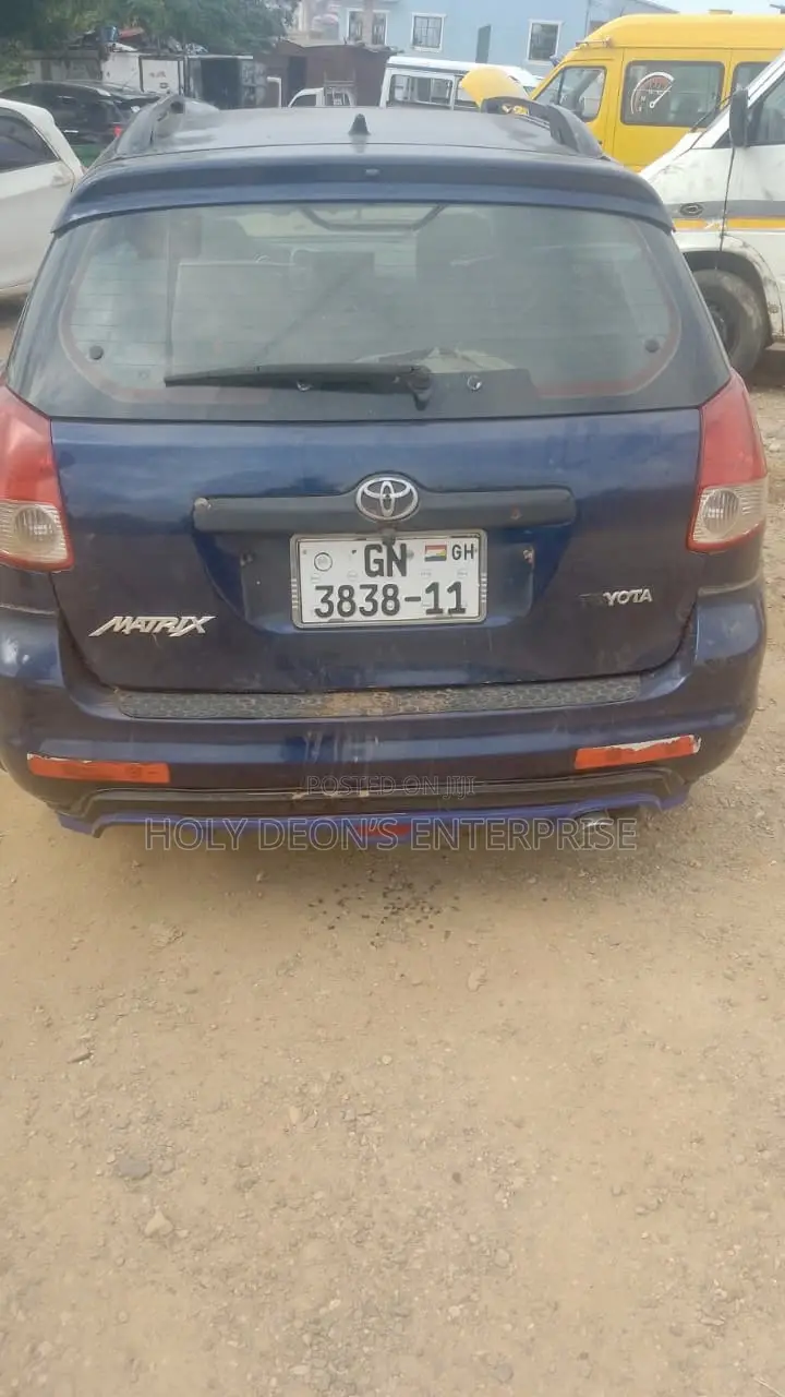 Toyota Matrix Hatchback FWD (1.8L 4cyl 5M) 2010 Blue