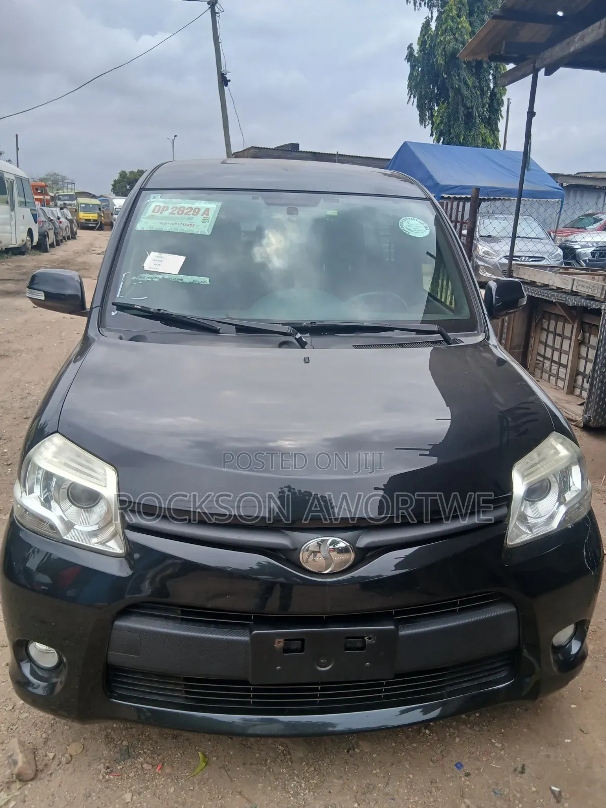 Toyota Sienta 2013 Black