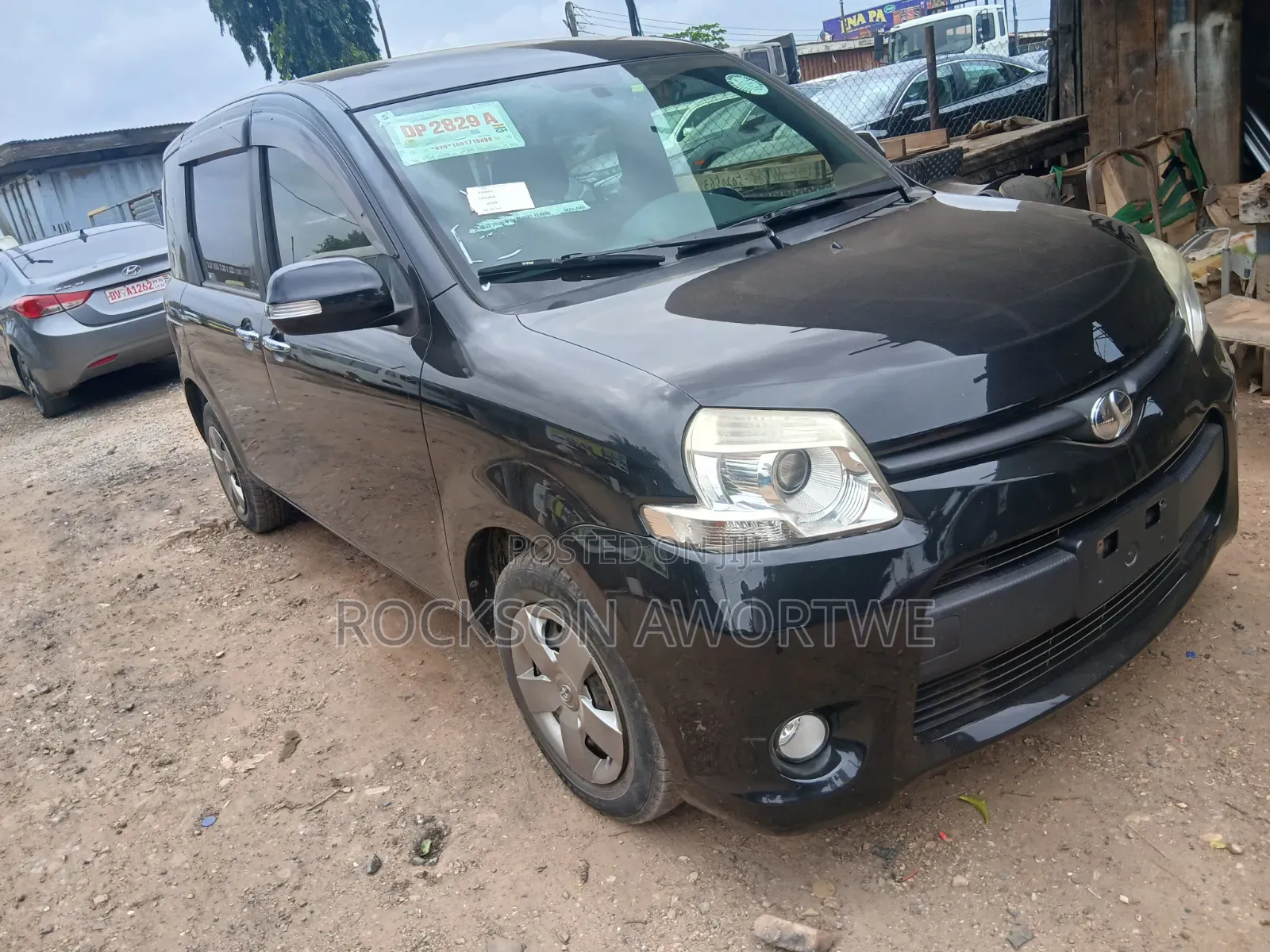 Toyota Sienta 2013 Black
