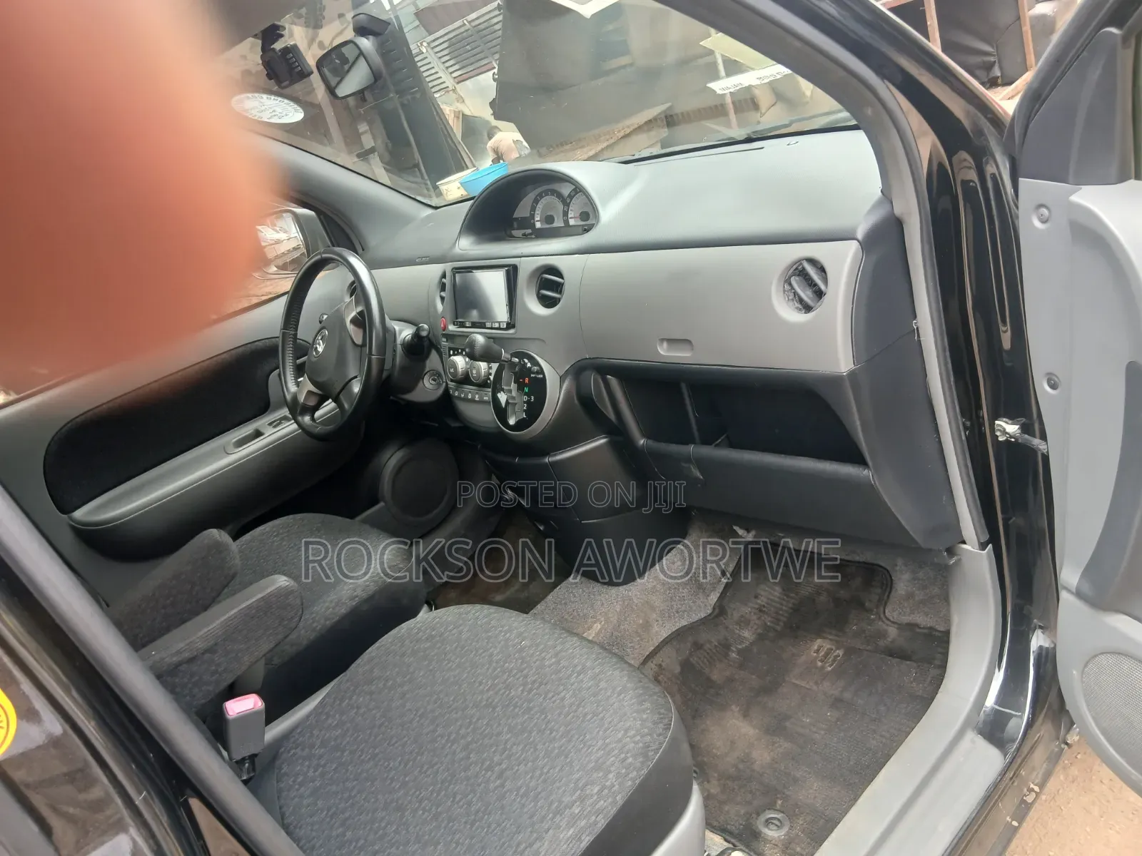 Toyota Sienta 2013 Black