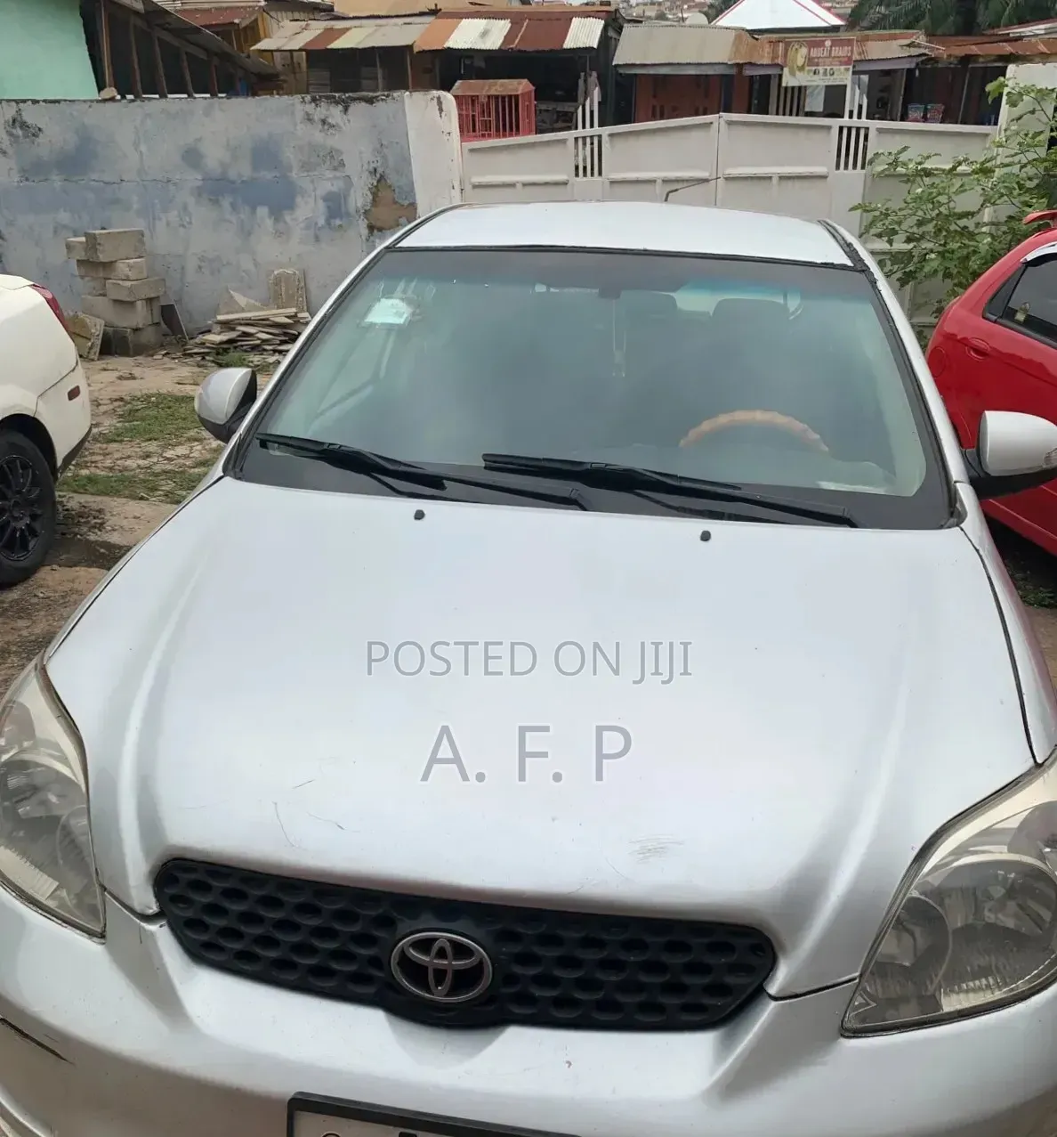 Toyota Matrix Hatchback FWD (1.8L 4cyl 5M) 2007 Silver