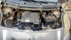 Toyota Vitz 1.3 FWD 5dr 2010 Silver