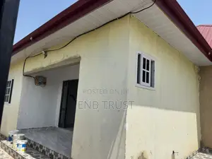 3bdrm House in Achimota, Mile 7 for rent