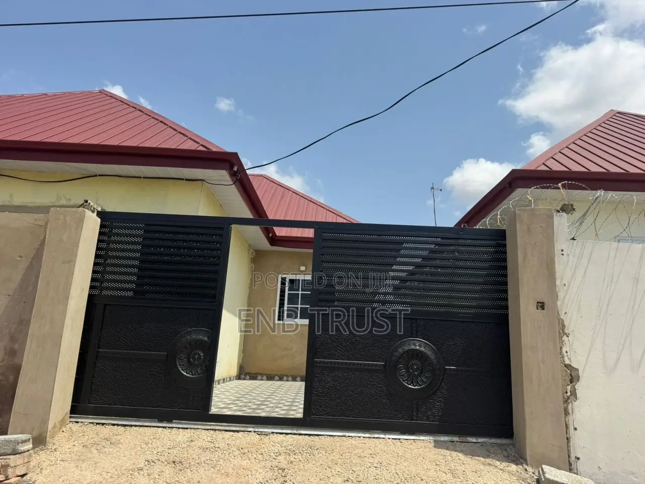 3bdrm House in Achimota, Mile 7 for rent