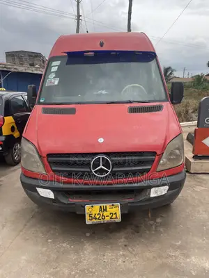 Mercedes-Benz Sprinter 2012 Red