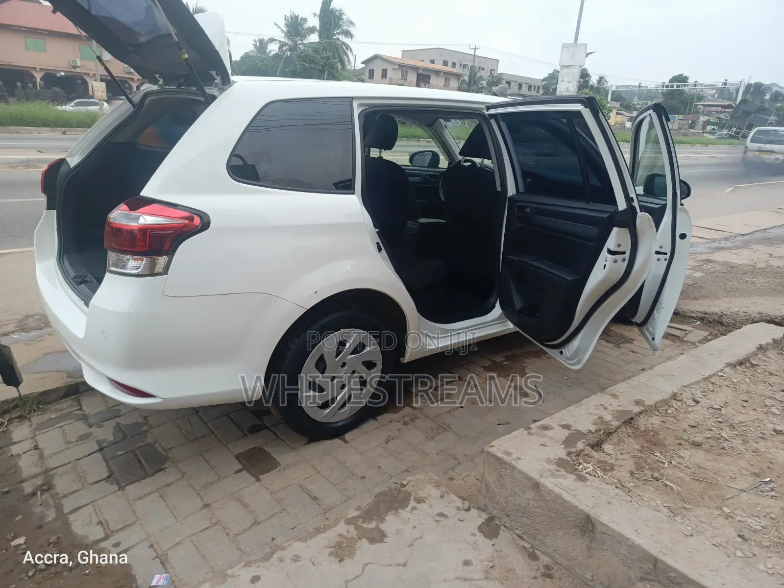 Toyota Corolla Fielder 2020 White