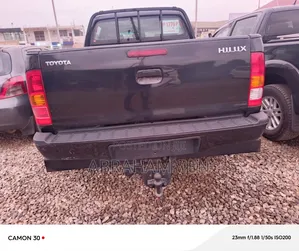 Toyota Hilux 2015 Black