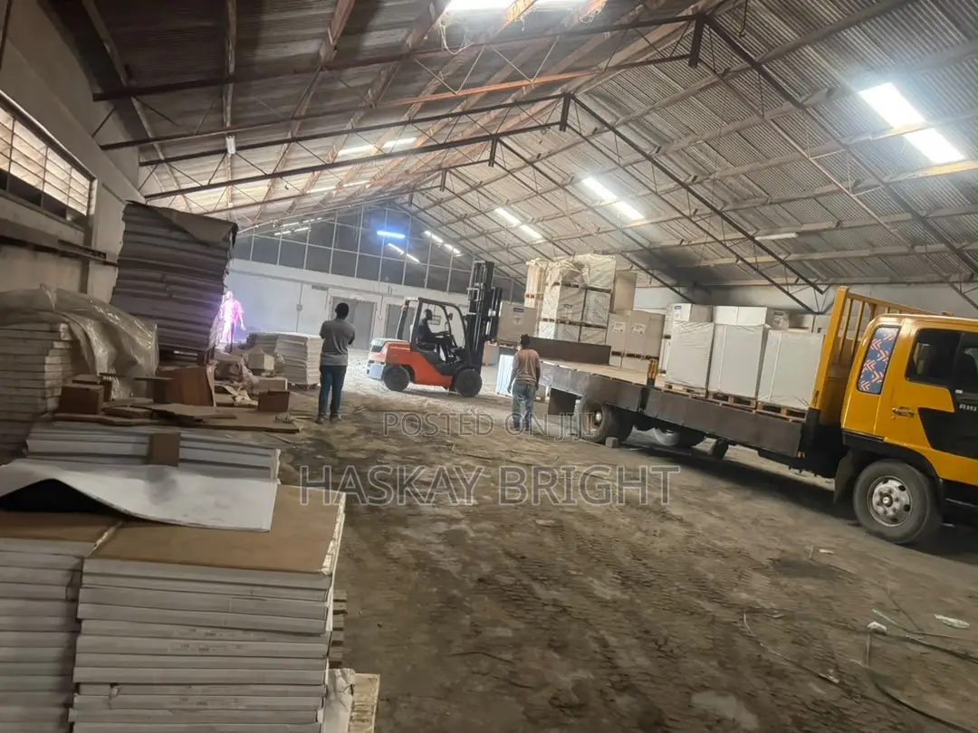 1350 SQM Warehouse for Rent at Achimota Mile 7