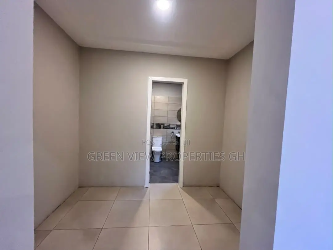 3bdrm Duplex in Oyarifa for rent