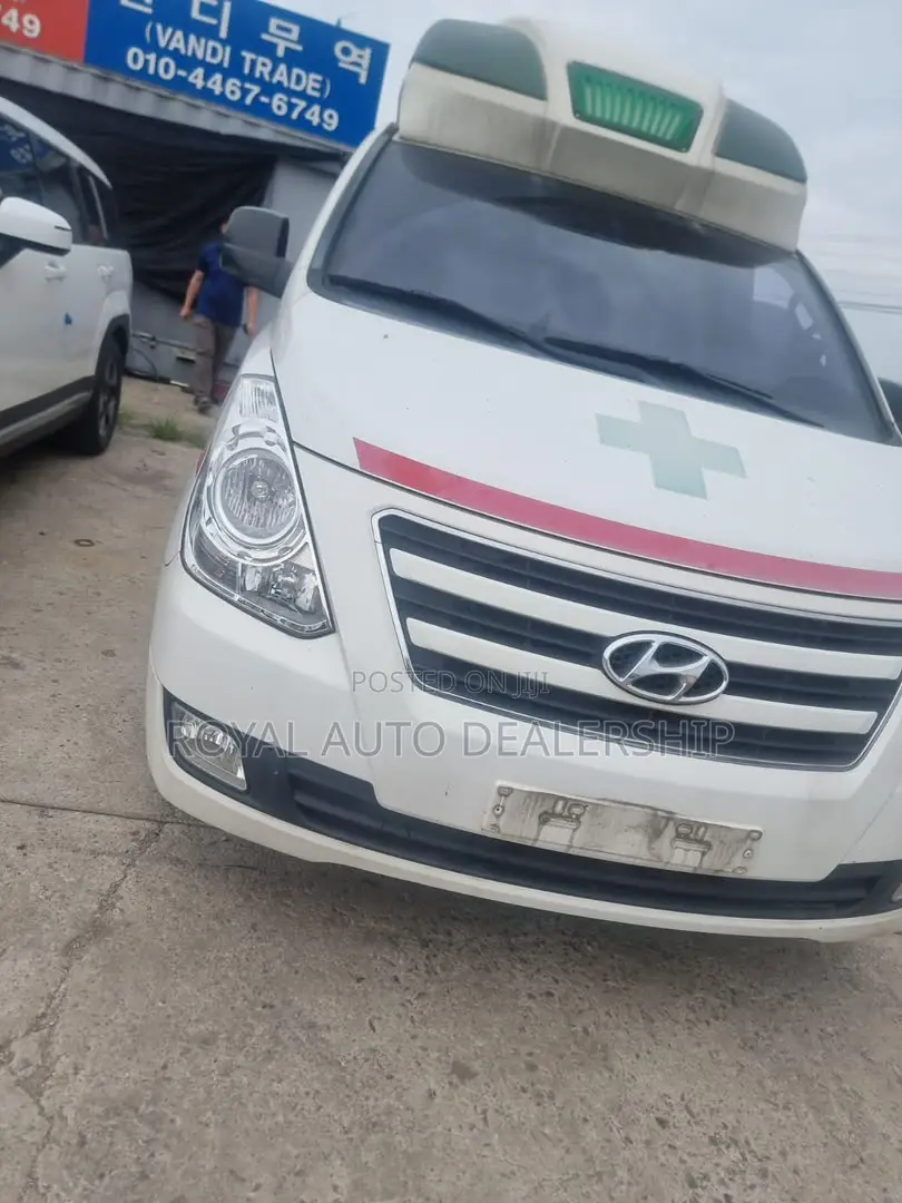 Hyundai Starex 2017 White