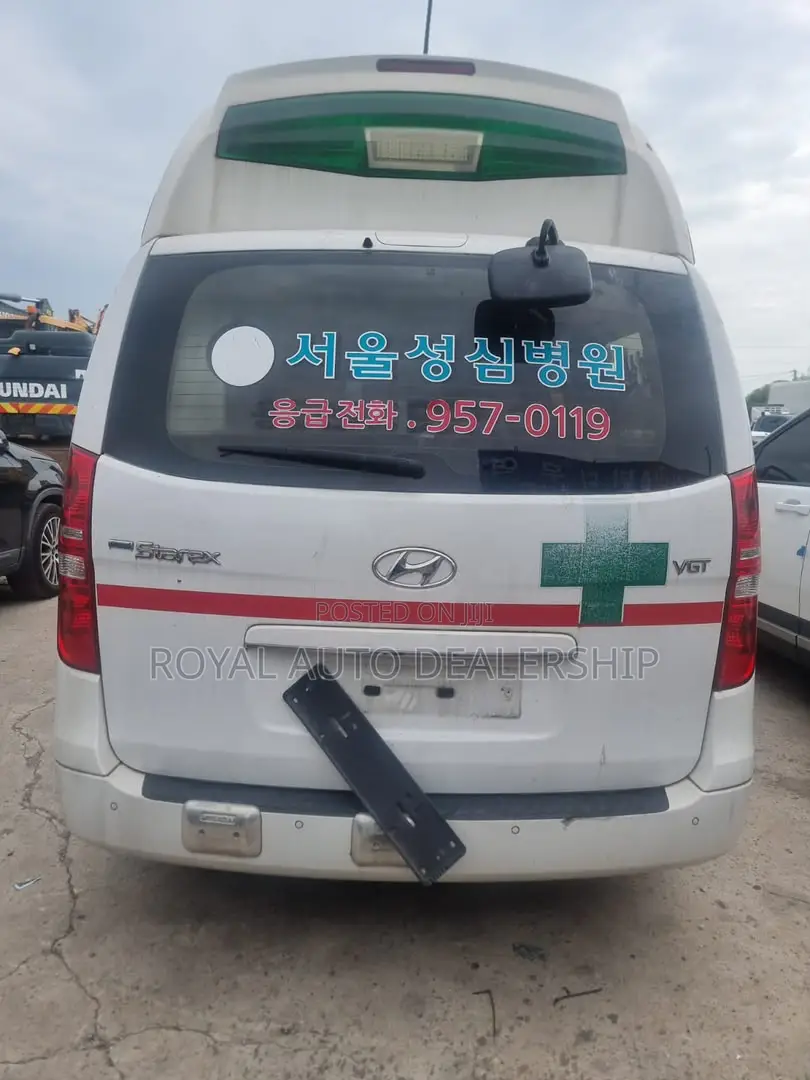 Hyundai Starex 2017 White