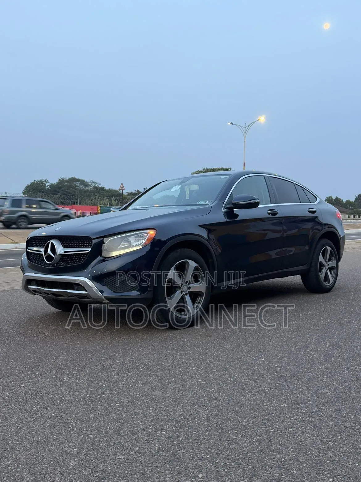 Mercedes-Benz GLC-Class 2017 Blue