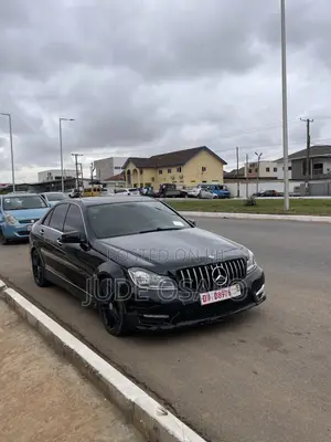 Mercedes-Benz C250 2013 Black
