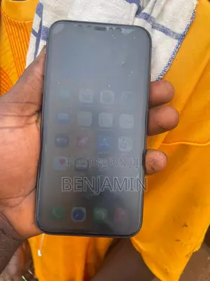 Apple iPhone 11 64 GB Black