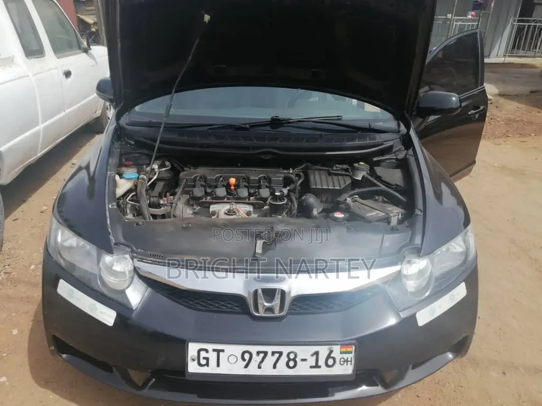 Honda Civic 1.8 5 Door Automatic 2010 Black