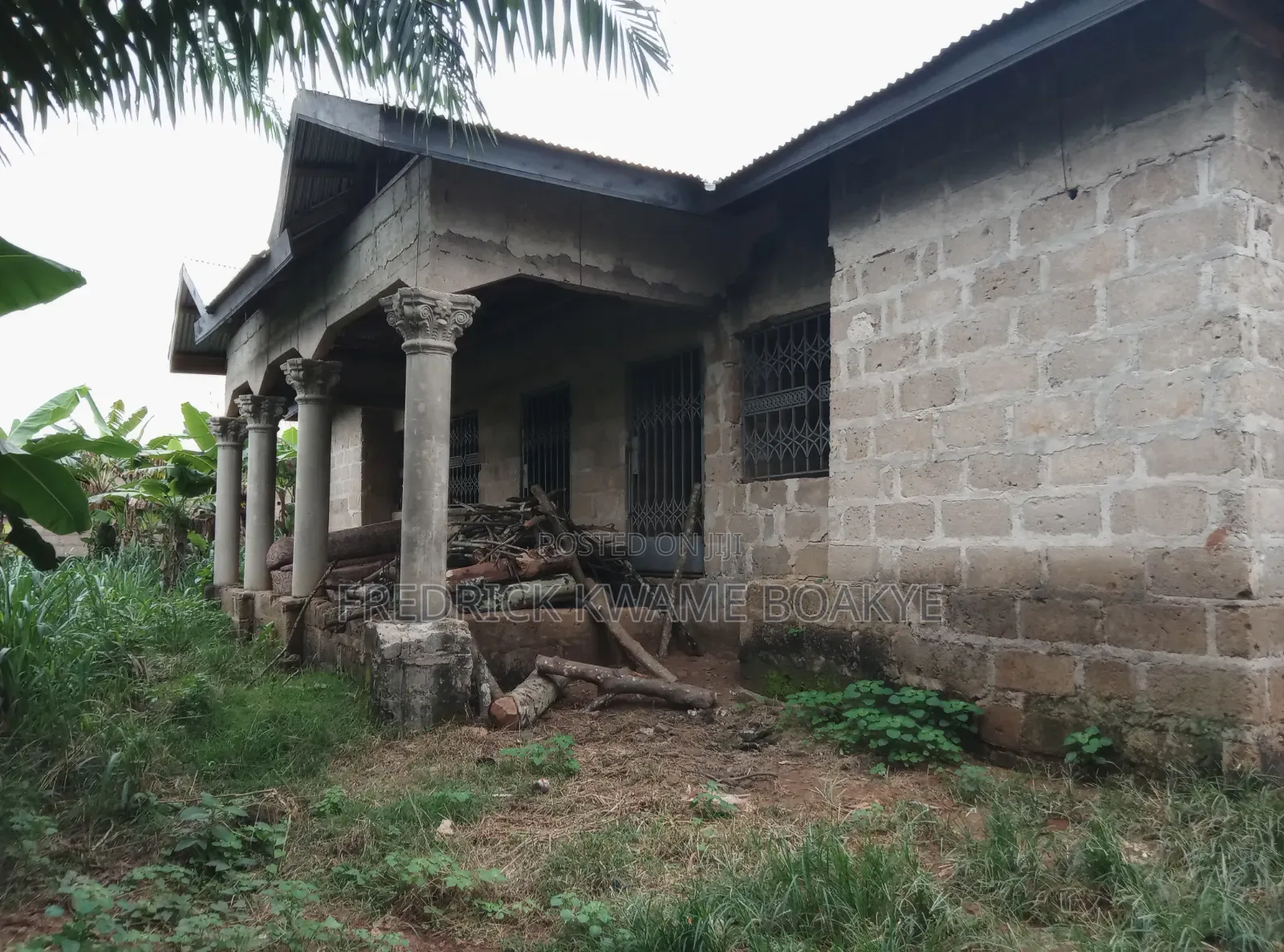 4bdrm House in Brother K Estate, Kumasi Metropolitan for sale