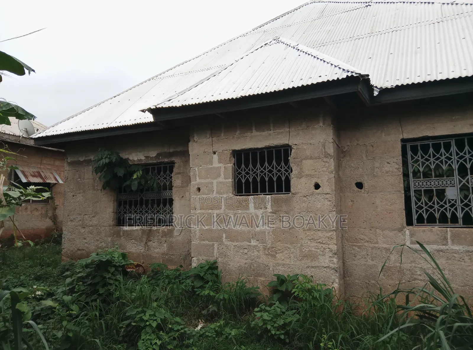 4bdrm House in Brother K Estate, Kumasi Metropolitan for sale