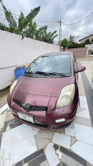 Toyota Vitz 1.0 FWD 5dr 2009 Burgundy