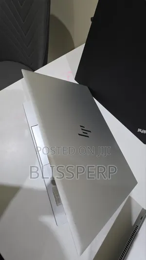 Laptop HP EliteBook 840 G8 16GB Intel Core i7 SSD 512GB