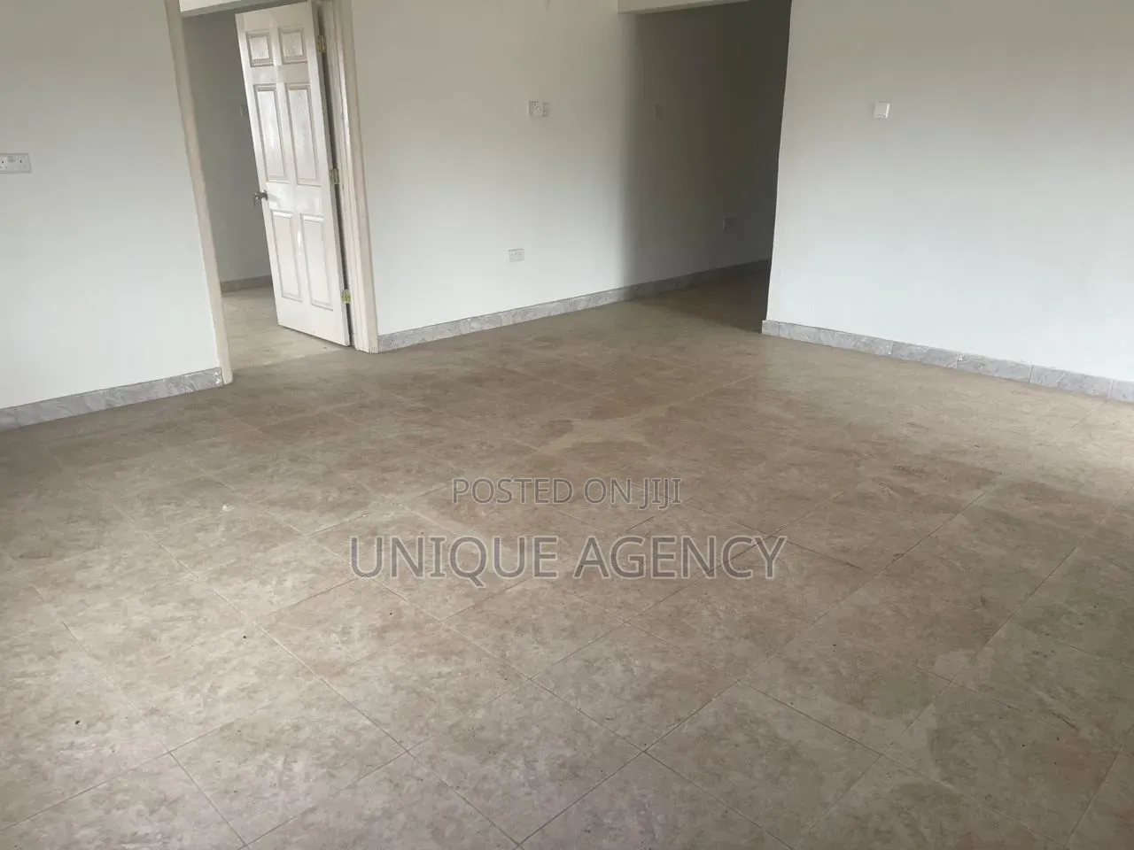 4bdrm Bungalow in Valley View Area for rent