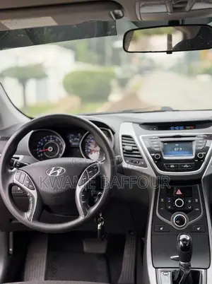 Hyundai Elantra 2016 Red