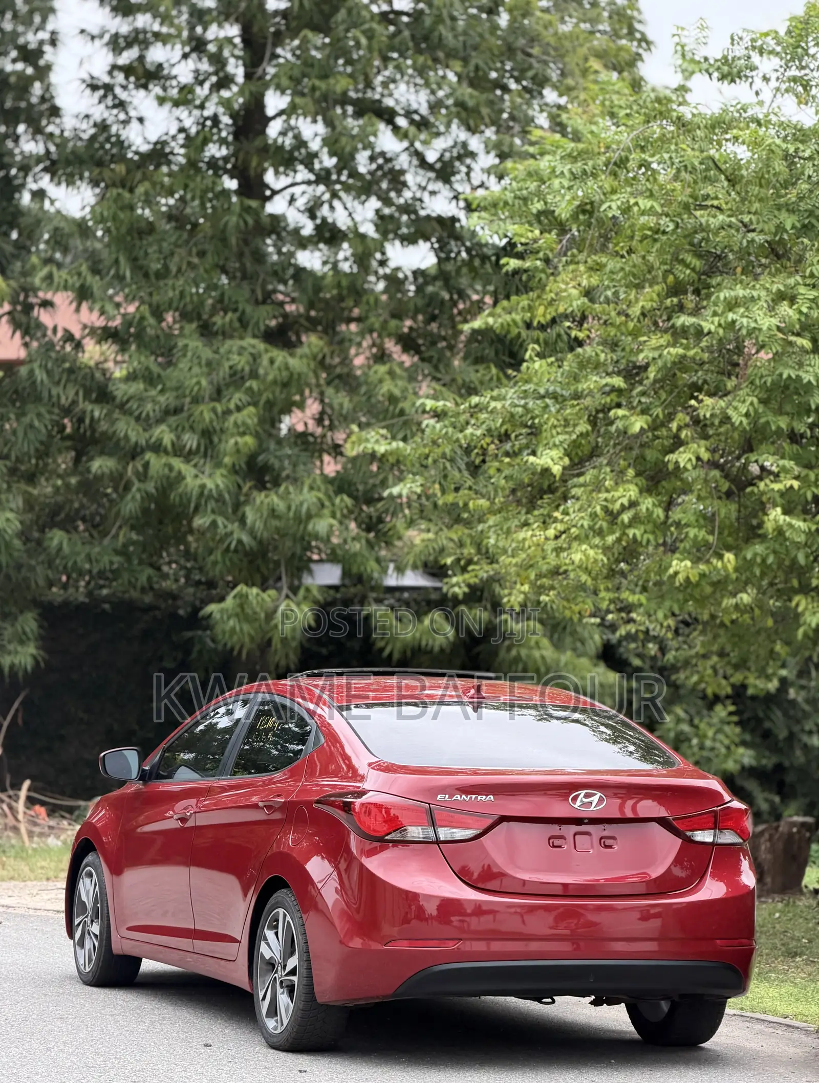 Hyundai Elantra 2016 Red