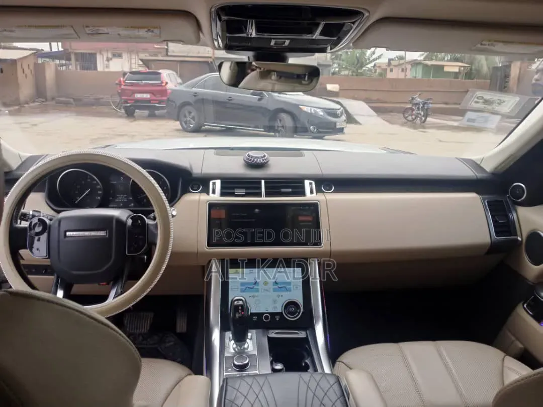 Land Rover Range Rover 2017 White