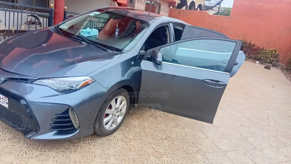 Toyota Corolla 2019 Blue