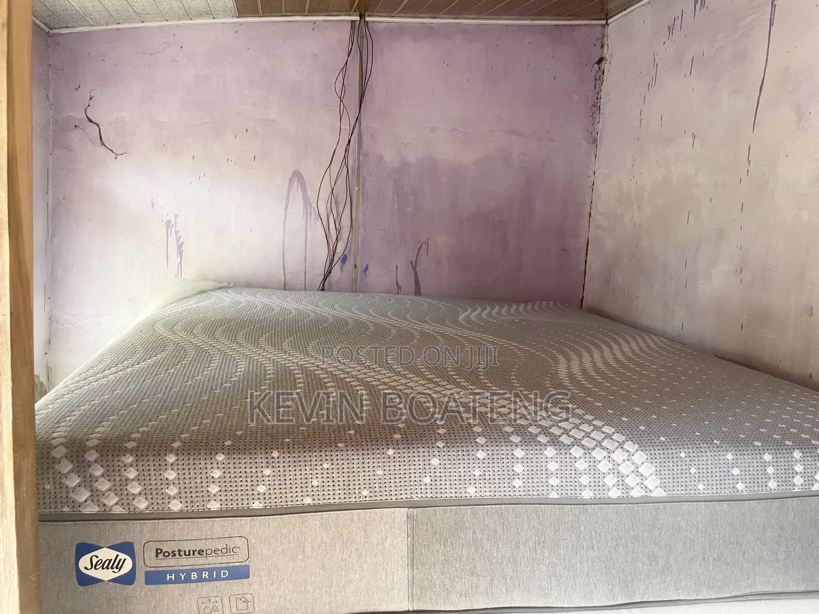 Sealy Posturepedic Hybrid Beds(king) 76/80 14inches