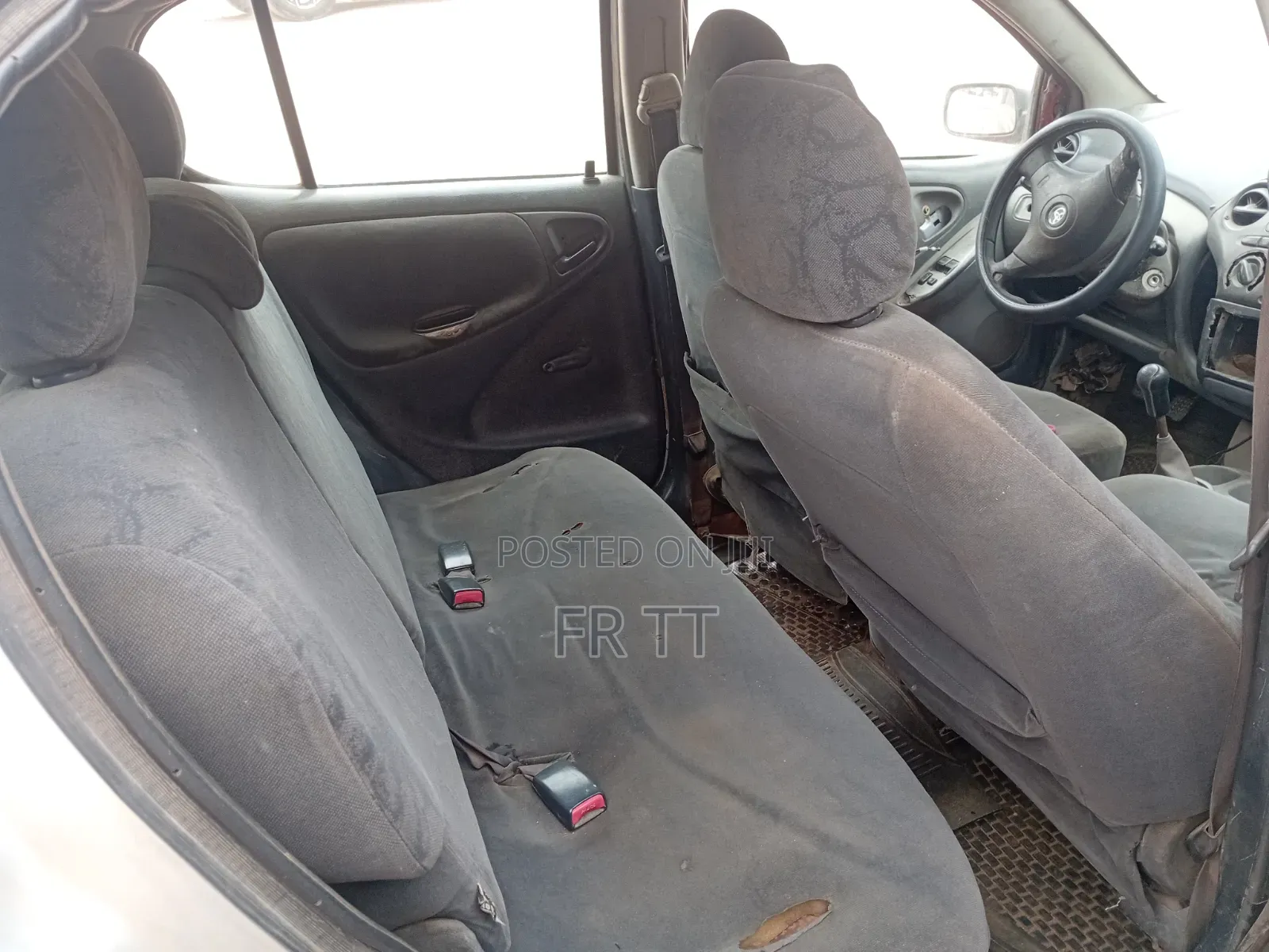 Toyota Yaris 2010 Red