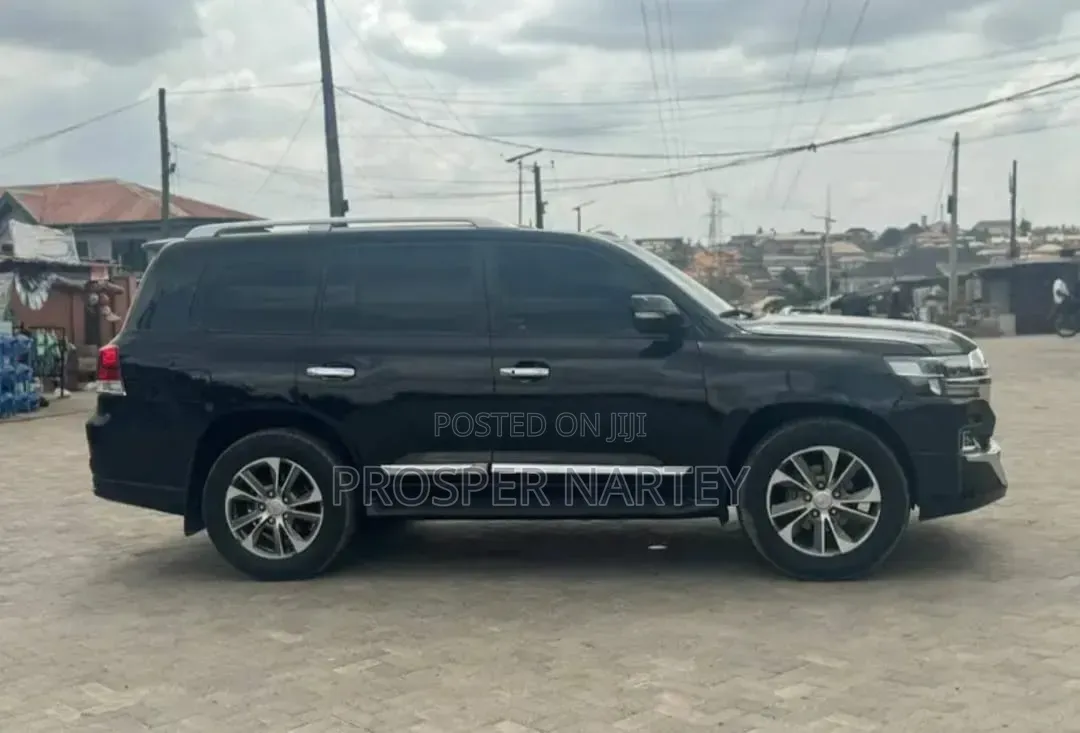 Toyota Land Cruiser 2013 Matt Black